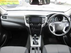 2021 Mitsubishi
Triton GLX-R