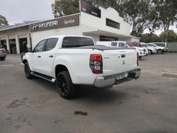 2021 Mitsubishi
Triton GLX-R