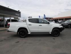2021 Mitsubishi
Triton GLX-R
