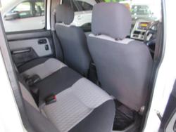 2012 Nissan
                Navara ST-R