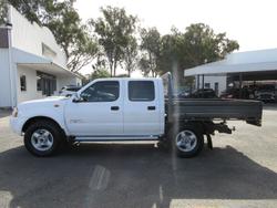 2012 Nissan
                Navara ST-R