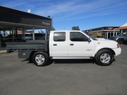 2012 Nissan
                Navara ST-R