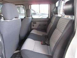 2012 Nissan
                Navara ST-R