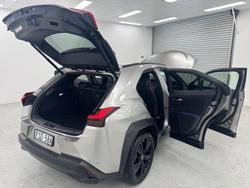 2021 Lexus UX 200 Luxury MZAA10R Titanium