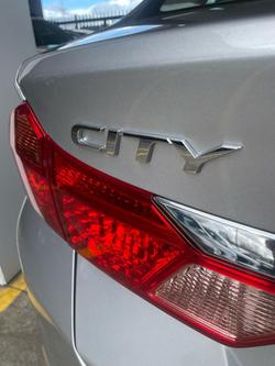 2015 Honda
City VTi