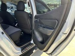 2021 Mitsubishi
Triton GLX-R