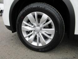 2025 Mitsubishi
Outlander ES