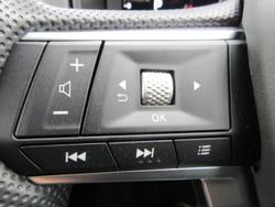 2025 Mitsubishi
Outlander ES