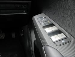 2025 Mitsubishi
Outlander ES