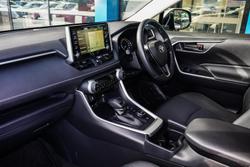 2021 Toyota
RAV4 GX