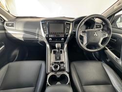 2023 Mitsubishi Pajero Sport Exceed