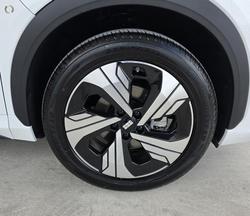 2025 Geely
EX5 Complete