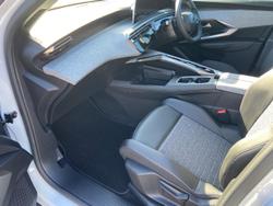 2025 Peugeot 3008 Allure Hybrid P64 MY25 Okenite White