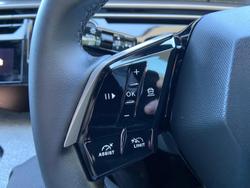 2025 Peugeot 3008 Allure Hybrid P64 MY25 Okenite White