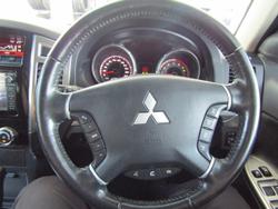 2014 Mitsubishi Pajero