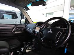 2014 Mitsubishi Pajero