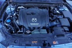 2015 Mazda
                3 Touring