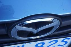 2015 Mazda
                3 Touring