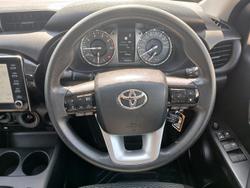 2022 Toyota
Hilux Workmate