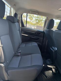 2022 Toyota
Hilux Workmate