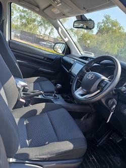 2022 Toyota
Hilux Workmate