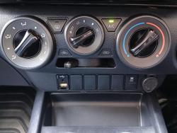 2022 Toyota
Hilux Workmate