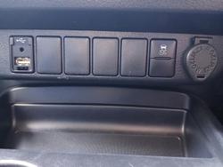 2022 Toyota
Hilux Workmate