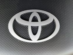 2022 Toyota
Hilux Workmate