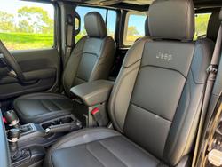 2024 Jeep Wrangler Unlimited Overland