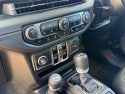 2024 Jeep Wrangler Unlimited Overland