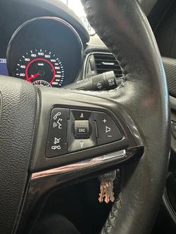 2015 Holden Ute SV6 VF MY15 Heron White