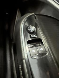 2015 Holden Ute SV6 VF MY15 Heron White