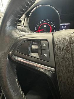 2015 Holden Ute SV6 VF MY15 Heron White