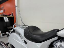 2017 INDIAN CHIEF CLASSIC White
