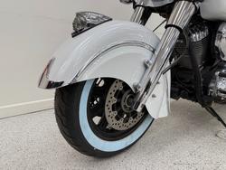 2017 INDIAN CHIEF CLASSIC White