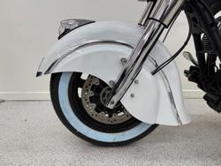 2017 INDIAN CHIEF CLASSIC White