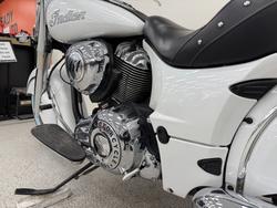 2017 INDIAN CHIEF CLASSIC White