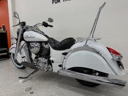 2017 INDIAN CHIEF CLASSIC White