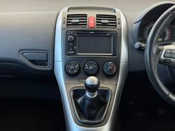 2012 Toyota
Corolla Ascent
