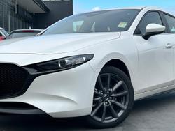 2024 Mazda
3 G20 Evolve