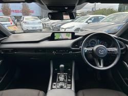2024 Mazda
3 G20 Evolve