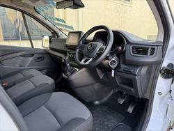 2023 Renault Trafic Crew Pro X82 MY23 Glacier White