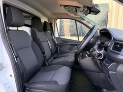 2023 Renault Trafic Crew Pro X82 MY23 Glacier White