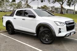 2022 Isuzu
                D-MAX X-TERRAIN