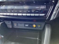 2022 Isuzu
MU-X LS-T
