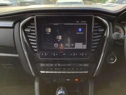 2022 Isuzu
MU-X LS-T