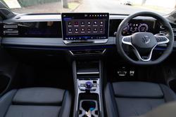 2025 Volkswagen
Tiguan 195TSI R-Line