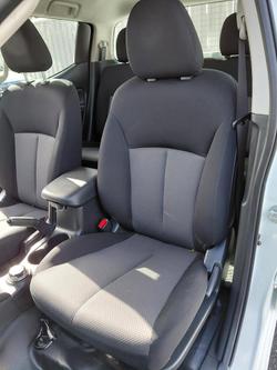 2021 Mitsubishi
Triton GLX ADAS