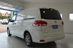 2025 LDV
G10