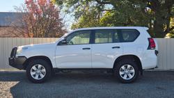 2021 Toyota
Landcruiser Prado GX